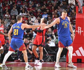 不懈追求 不懈追求